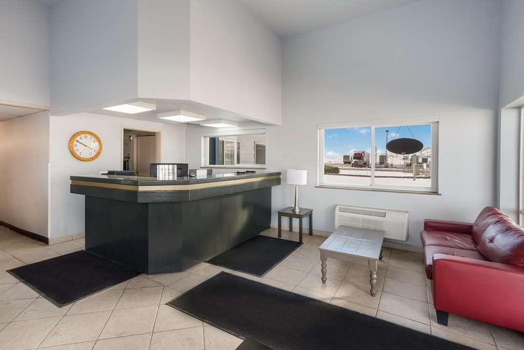 Surestay Hotel By Best Western Wells Interior photo